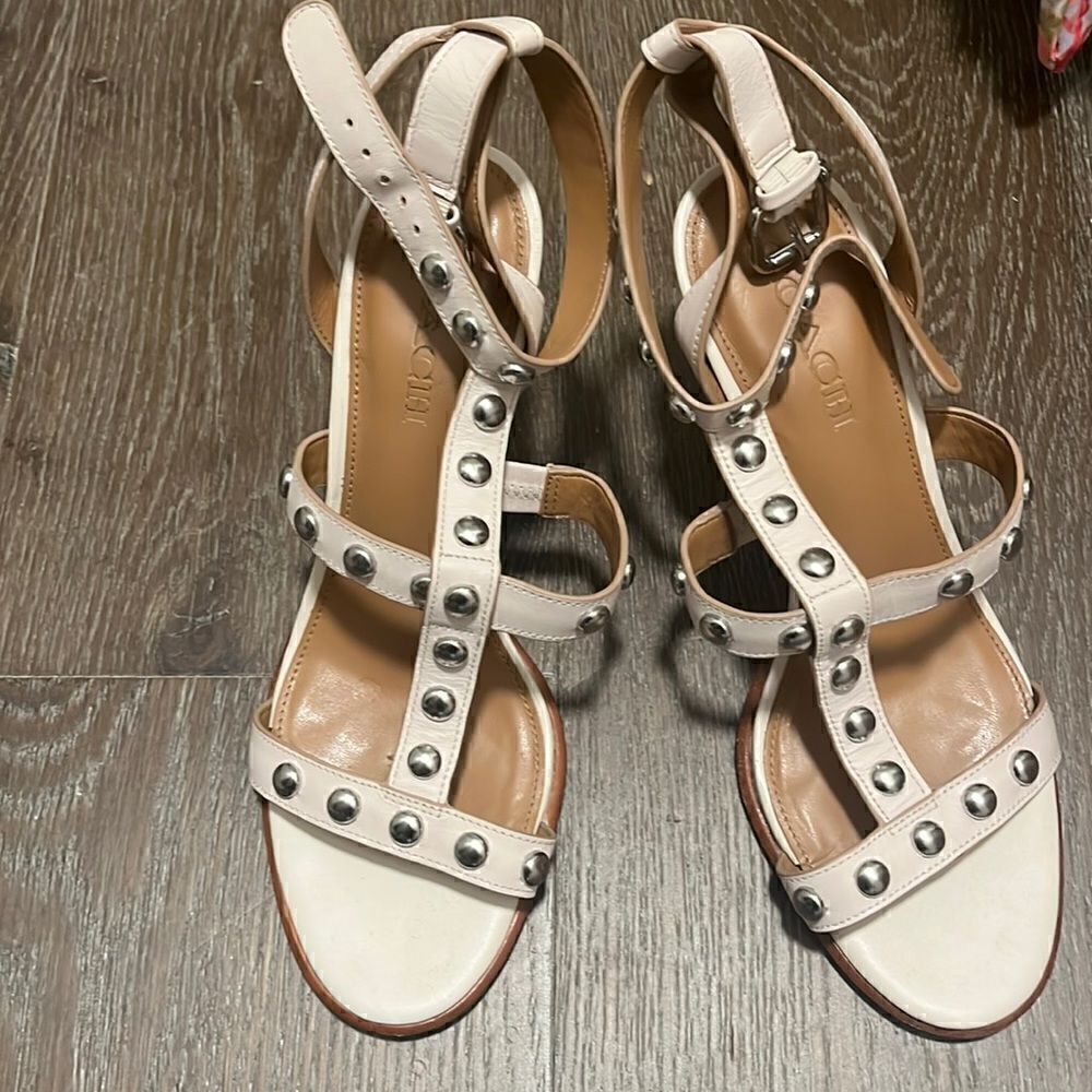 Cream nude Coach strappy sandals with silver grommets sz 9 EUC